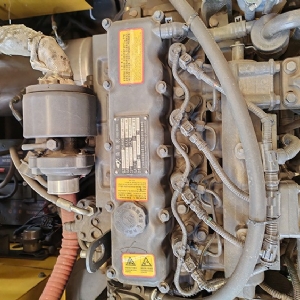 100型轮式挖掘机