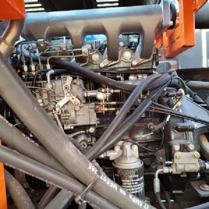 75型轮式抓木机